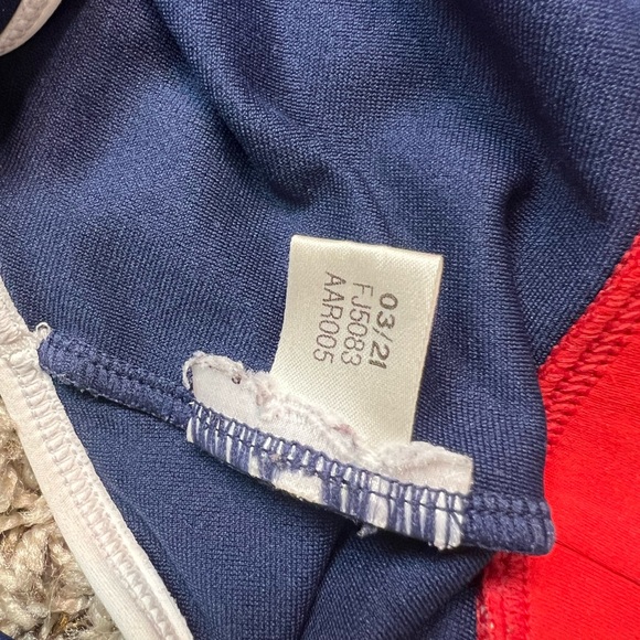 Adidas Women's Don't Rest Beach Volleyball Top. Sport bra. Small - Picture 3 of 4